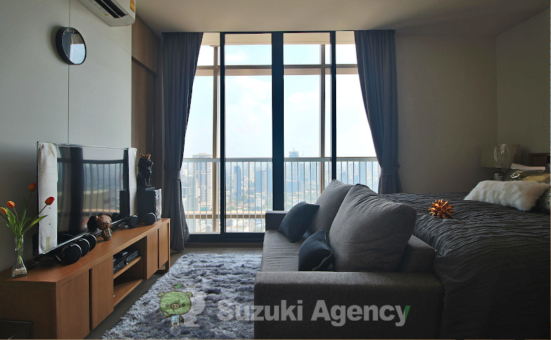 Park Origin Phrom Phong