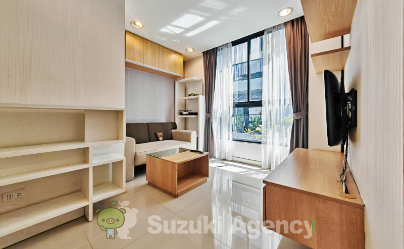 Zenith Place Sukhumvit 42