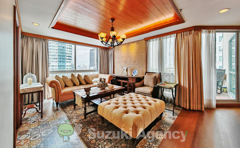The Rajdamri Condo