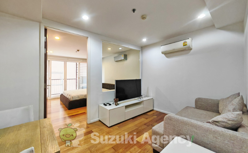 15 Sukhumvit Residence